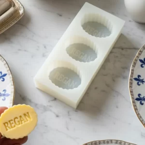 Molde de silicona personalizado para mantequilla con logo, fabricado a medida para chefs, hoteles y marcas gourmet.